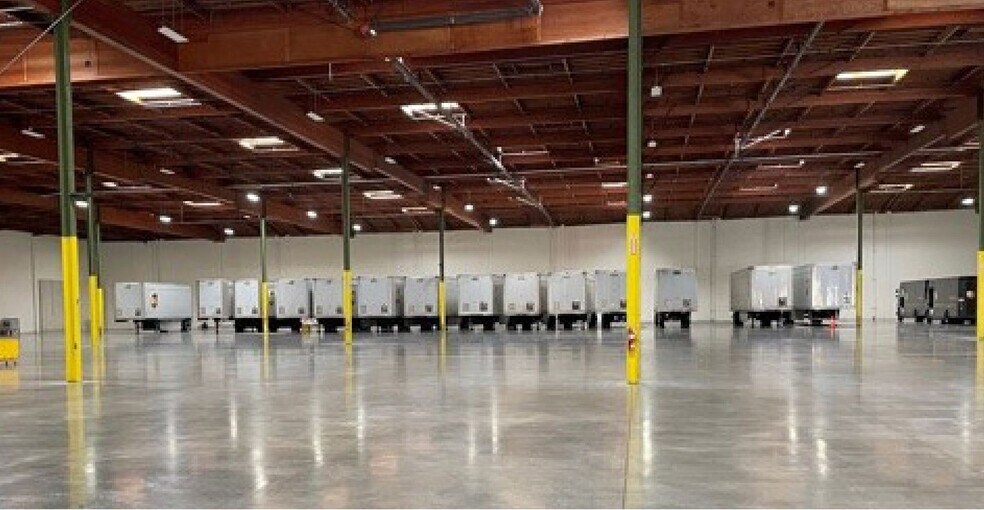 22290 Hathaway Ave, Hayward, CA à louer - Photo du bâtiment - Image 2 de 3