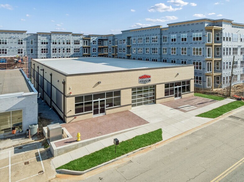 702 Woodland St, Columbia, TN à vendre - Photo du bâtiment - Image 2 de 28