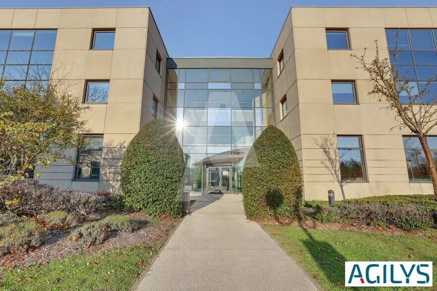 Bureau dans Les Ulis à louer - Photo du bâtiment - Image 2 de 5