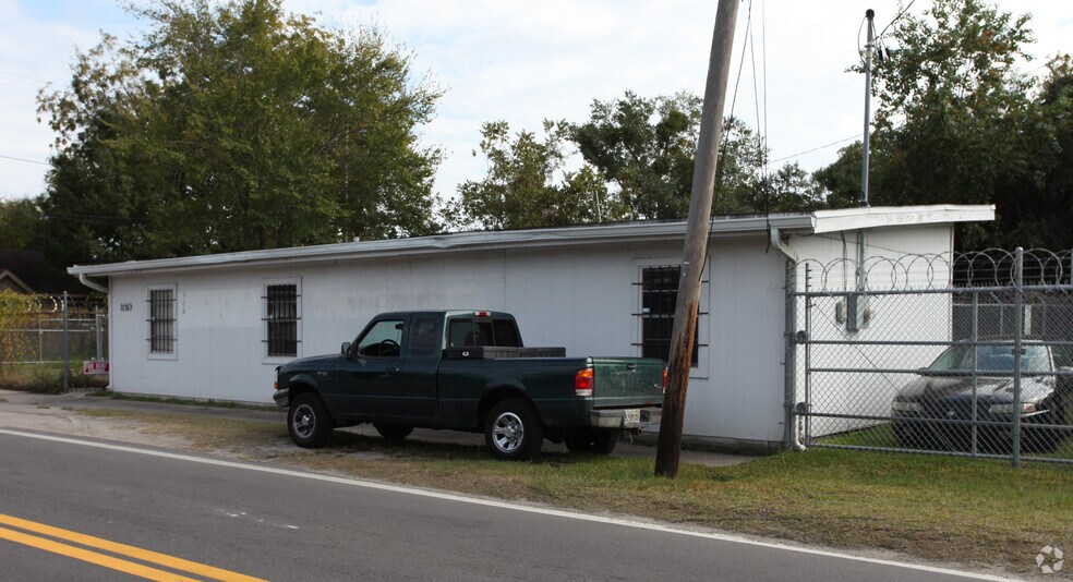 2738 Rosselle St, Jacksonville, FL à louer - Photo du bâtiment - Image 2 de 2