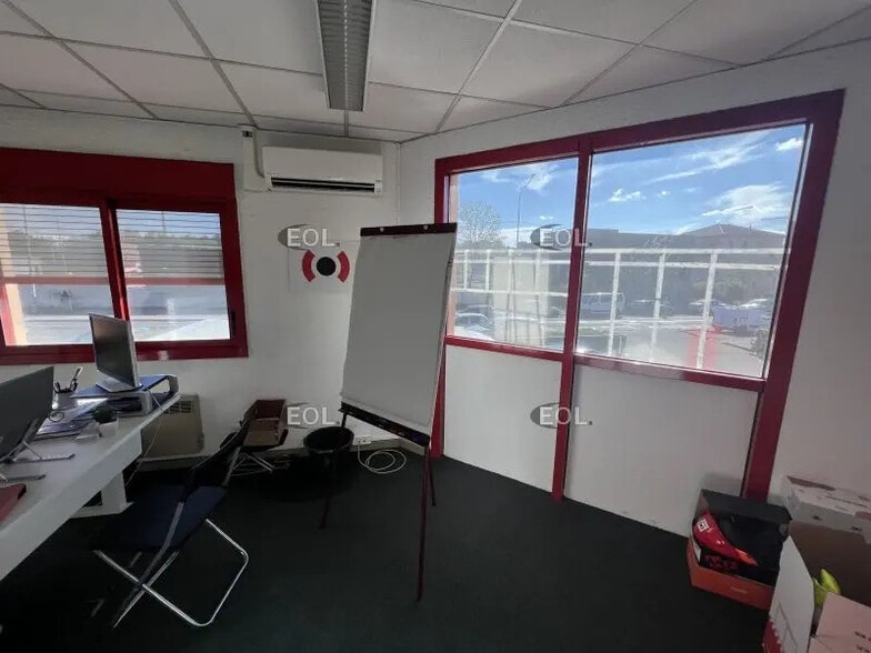 Flex dans Vénissieux à louer - Photo intérieure - Image 2 de 13