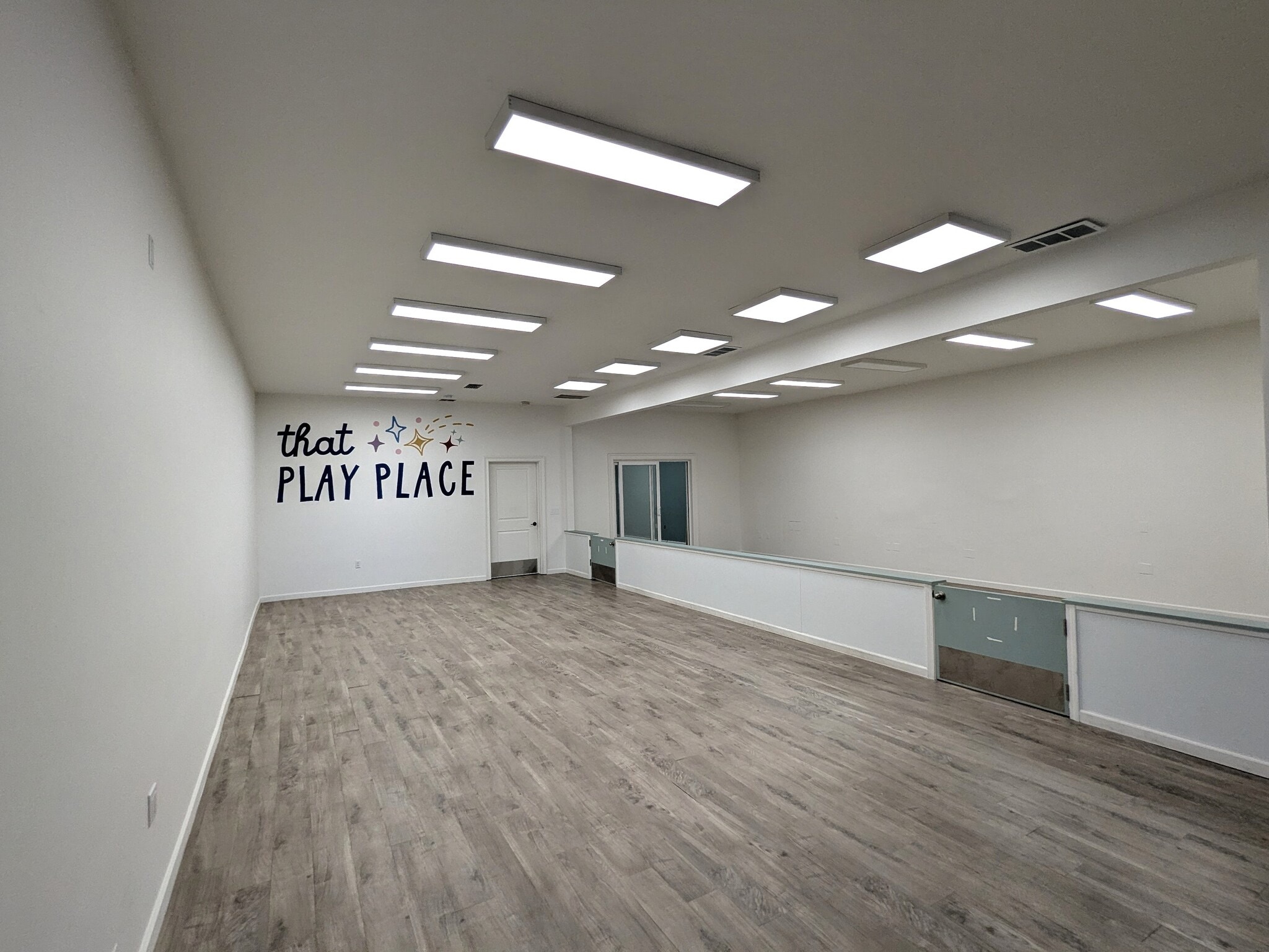 1559 S Novato Blvd, Novato, CA for lease Building Photo- Image 1 of 8