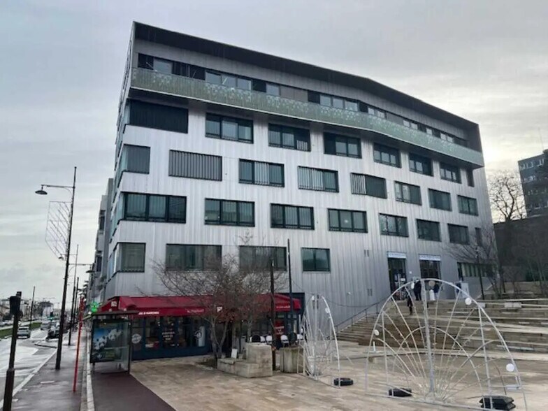 217 Avenue De La Division Leclerc, Châtenay-Malabry à louer - Photo du bâtiment - Image 3 de 16