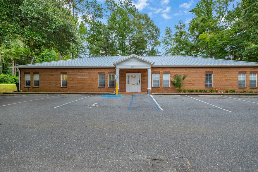 3227-3229 Capital Medical Blvd, Tallahassee, FL à vendre - Photo du bâtiment - Image 1 de 24
