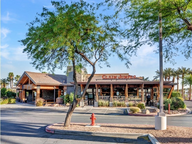 601 N Green Valley Pky, Henderson, NV for lease - Building Photo - Image 2 of 8