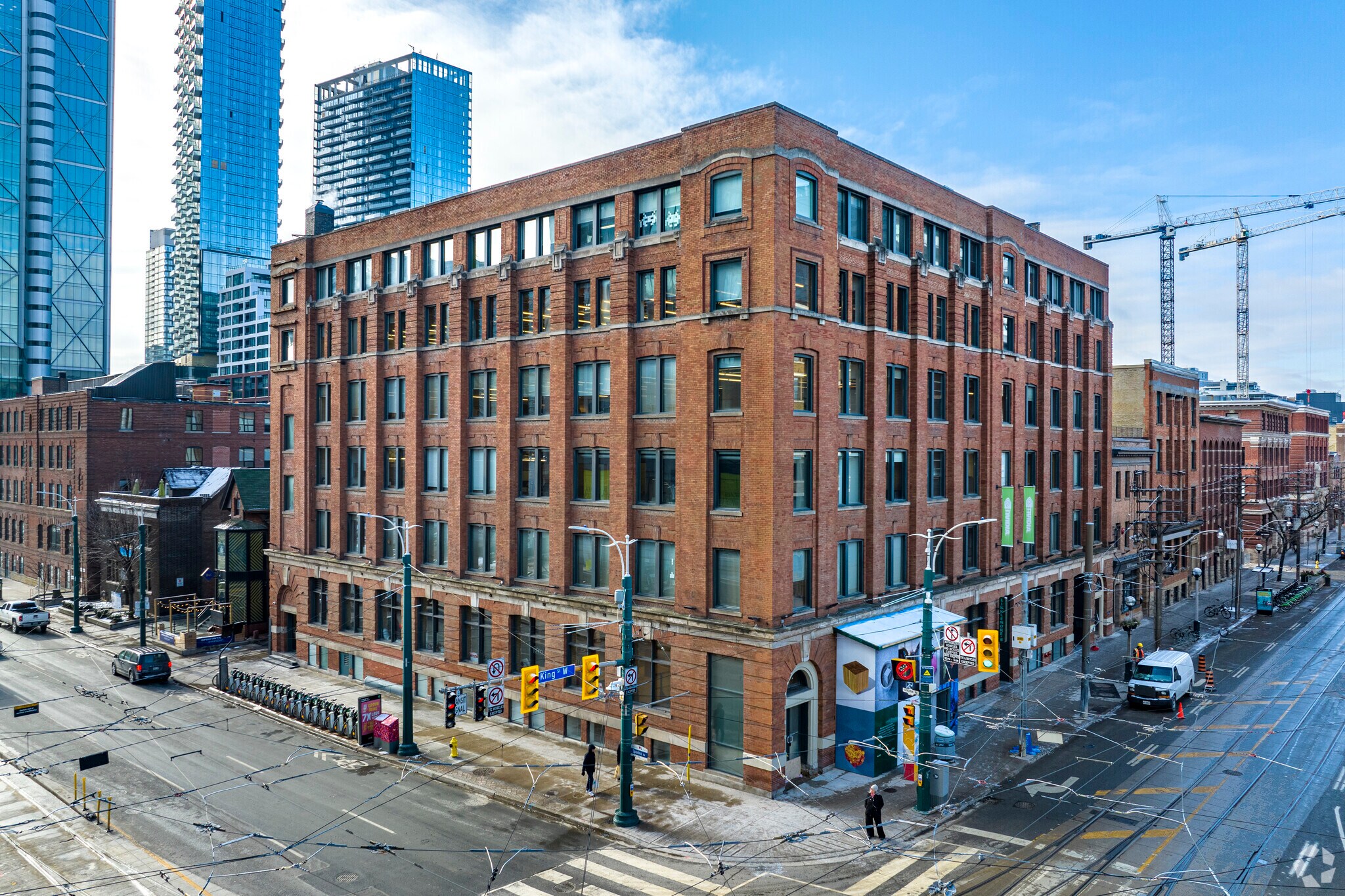 425-439 King St W, Toronto, ON à vendre Photo du bâtiment- Image 1 de 1