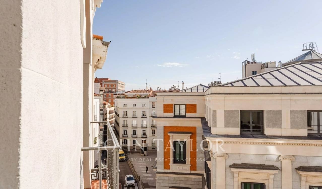 Immeuble residentiel dans Madrid, Madrid à vendre Photo du bâtiment- Image 1 de 17
