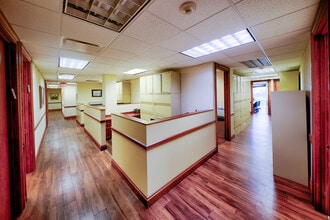 301 Arthur Godfrey Rd, Miami Beach, FL for sale Interior Photo- Image 2 of 8