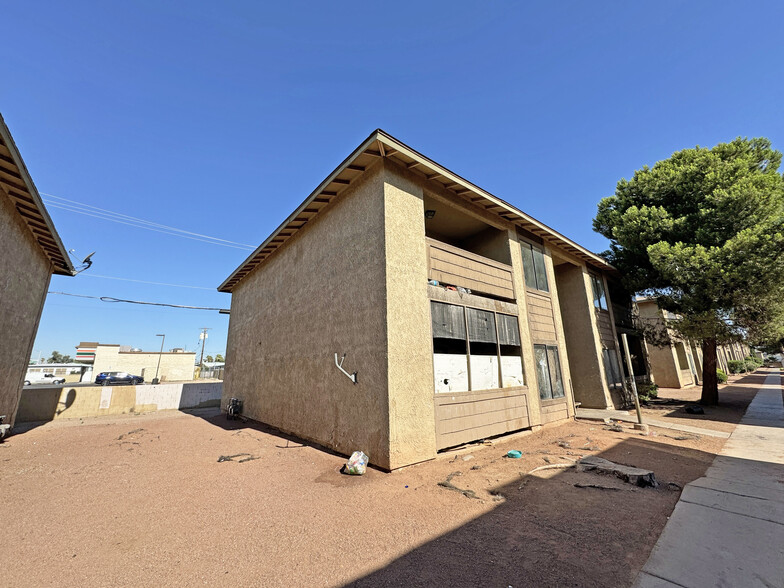 2883 Wheelwright Dr, Las Vegas, NV à vendre - Photo du b timent - Image 3 de 5