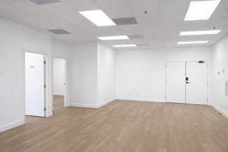 600 W Broadway, Glendale, CA à louer Photo intérieure- Image 1 de 8