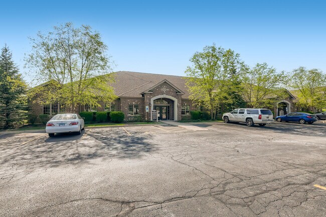 Plus de détails pour 108 S Wynstone Park Dr, North Barrington, IL - Bureau à louer