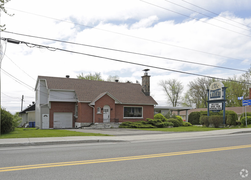 1424 Rue Notre-Dame, Saint-Sulpice, QC à vendre - Photo du bâtiment - Image 2 de 2