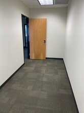 32650 State Route 20, Oak Harbor, WA à louer Photo du bâtiment- Image 1 de 1