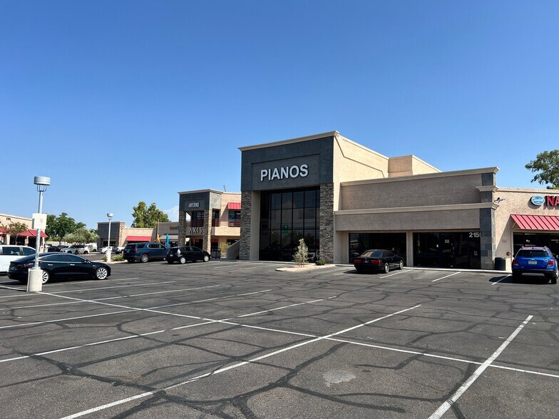 2155-2161 E University Dr, Tempe, AZ à louer - Photo du bâtiment - Image 3 de 7