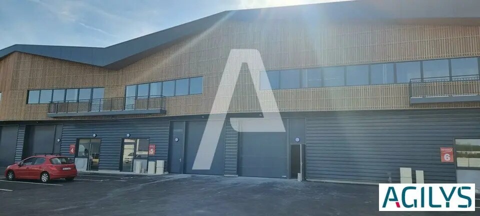 Flex in Moissy-Cramayel for sale - Building Photo - Image 2 of 11