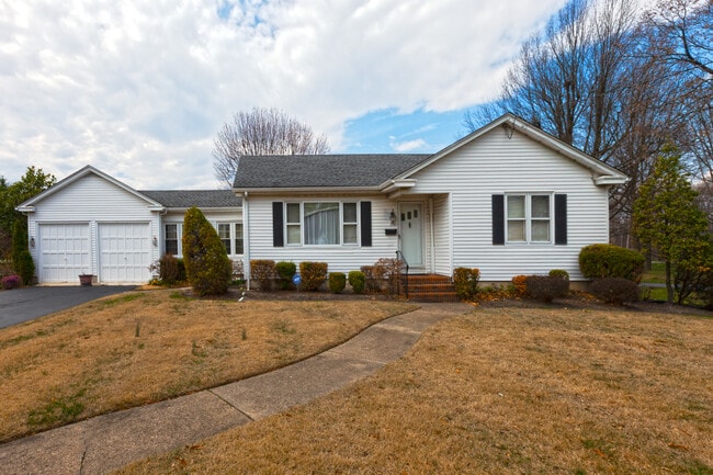 Plus de détails pour 30 Cooper Ave, Marlton, NJ - Commerce de détail à vendre