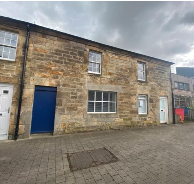 4-6 Bank St, Penicuik à louer - Photo du bâtiment - Image 2 de 3