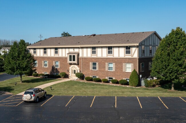 Plus de détails pour 11516 N Port Washington Rd, Mequon, WI - Bureau à louer