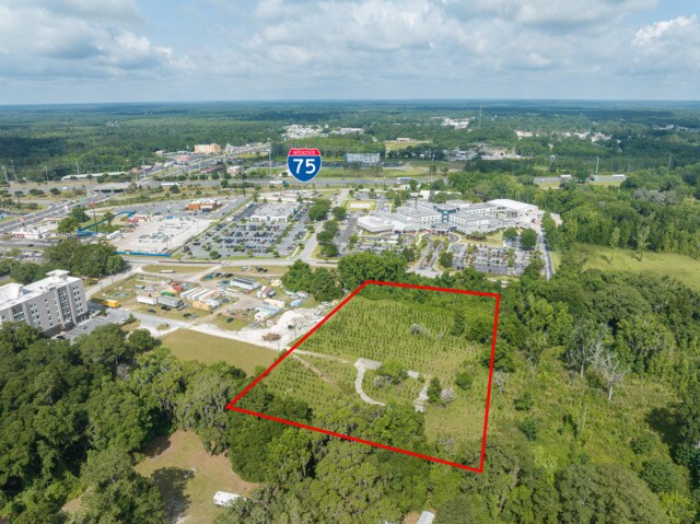 252 NW Cali Dr, Lake City, FL à vendre - Photo du bâtiment - Image 3 de 18