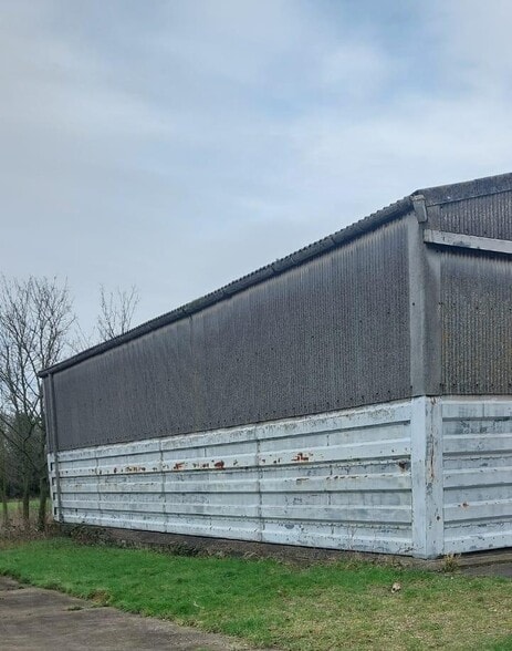 Dalton Ln, Hull for lease - Primary Photo - Image 1 of 2