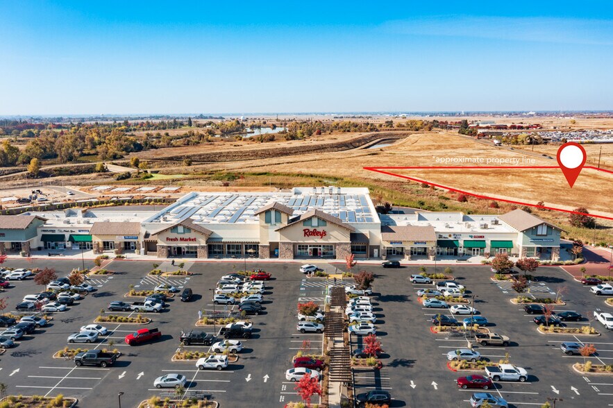 11650 Douglas rd, Rancho Cordova, CA à vendre - Photo du bâtiment - Image 3 de 13