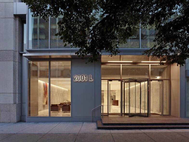 2001 L St NW, Washington, DC à louer - Photo du bâtiment - Image 2 de 5