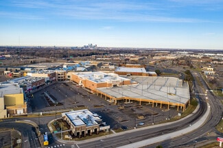 Plus de détails pour 10 Rosedale Ctr, Roseville, MN - Commerce de détail à louer