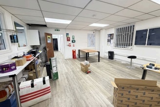 Royce Rd, Peterborough for lease Interior Photo- Image 2 of 5