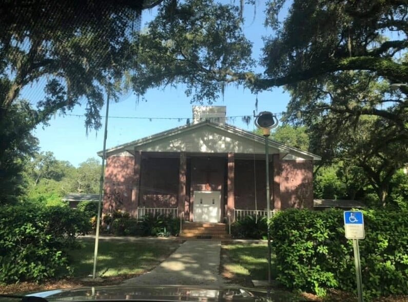 8910 N 301 Hwy, Tampa, FL for sale - Building Photo - Image 1 of 8