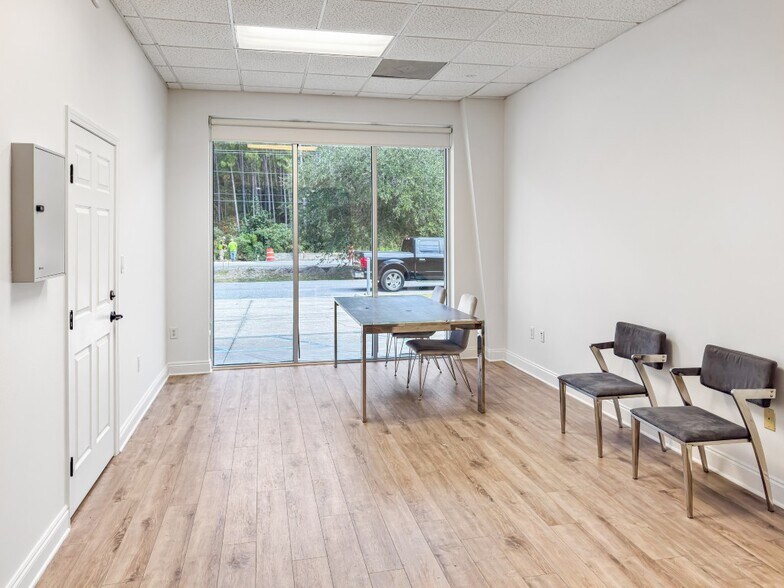 605 N County Road 393, Santa Rosa Beach, FL à louer - Photo du bâtiment - Image 3 de 57