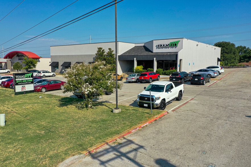 1917 W Pioneer Pky, Arlington, TX for sale - Building Photo - Image 2 of 12