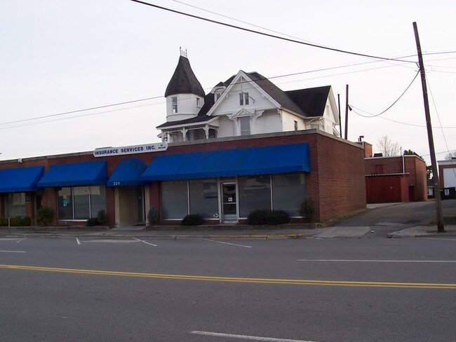 Plus de détails pour 219-221 W Crawford St, Dalton, GA - Bureau à vendre