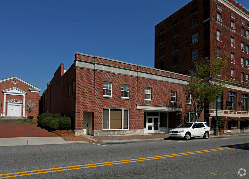 22 Union St N, Concord, NC à vendre - Photo principale - Image 1 de 1