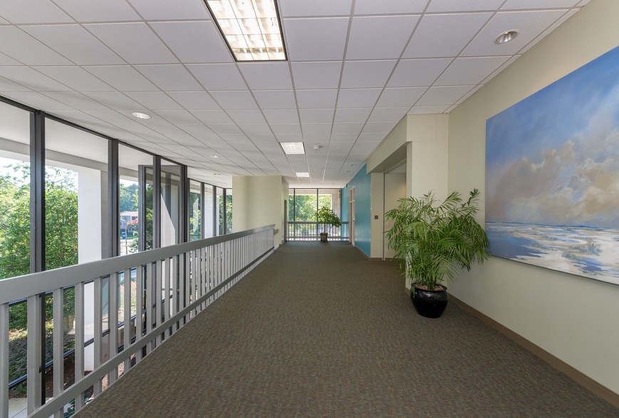 8001 Franklin Farms Dr, Richmond, VA for lease - Interior Photo - Image 3 of 6