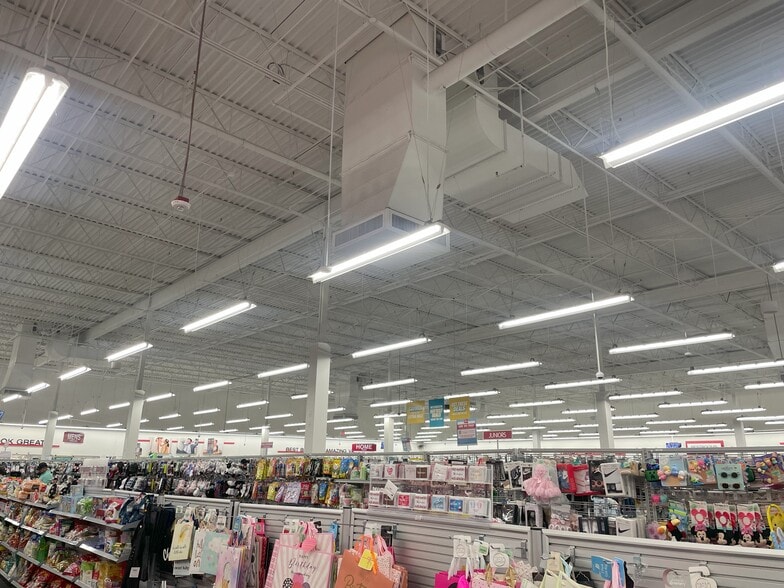 10000 W Sahara Ave, Las Vegas, NV for lease - Interior Photo - Image 3 of 5