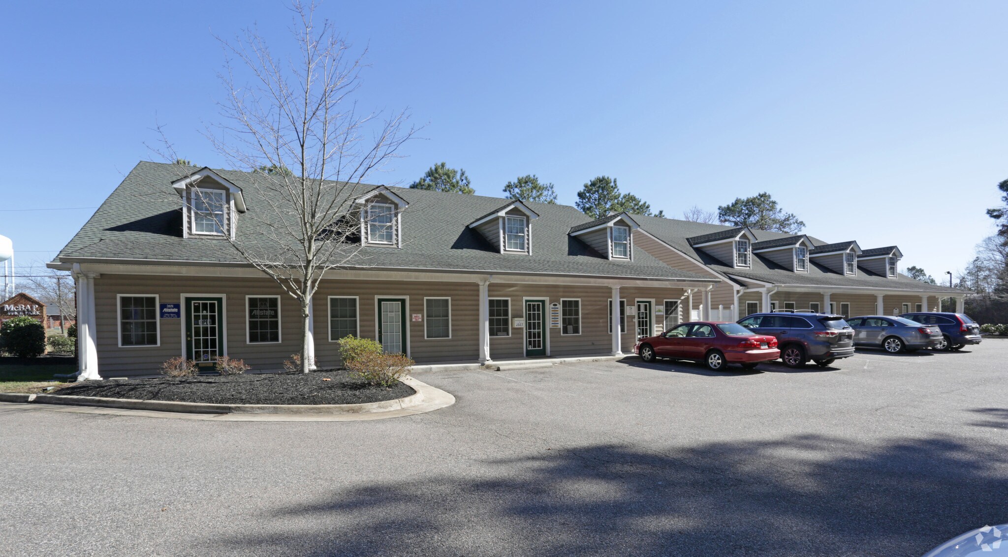 2651-2679 Osborne Rd, Chester, VA à louer Photo du bâtiment- Image 1 de 6