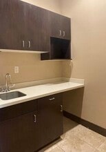 305 N Heatherwilde Blvd, Pflugerville, TX à louer Photo intérieure- Image 1 de 5