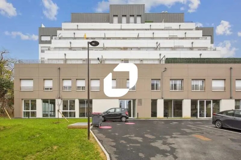 39 Rue Jean Le Galleu, Ivry-sur-Seine for sale Building Photo- Image 1 of 14