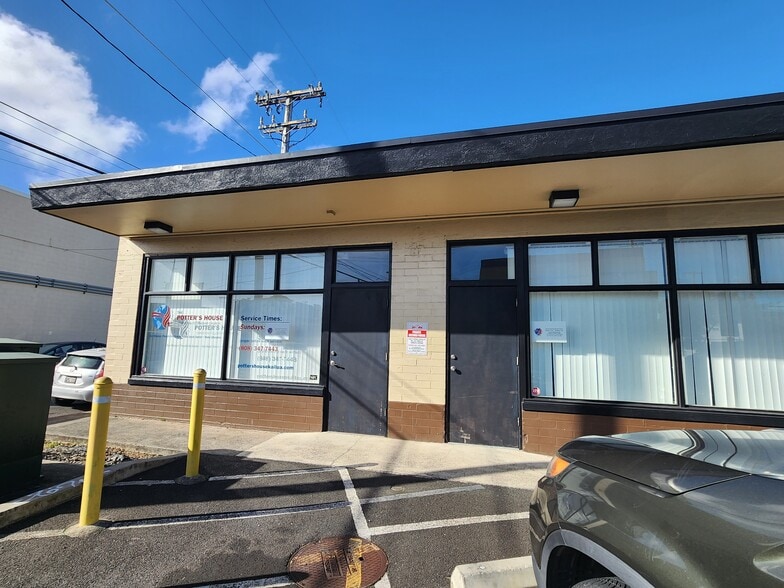 121 Oneawa St, Kailua, HI à louer - Photo du bâtiment - Image 1 de 4