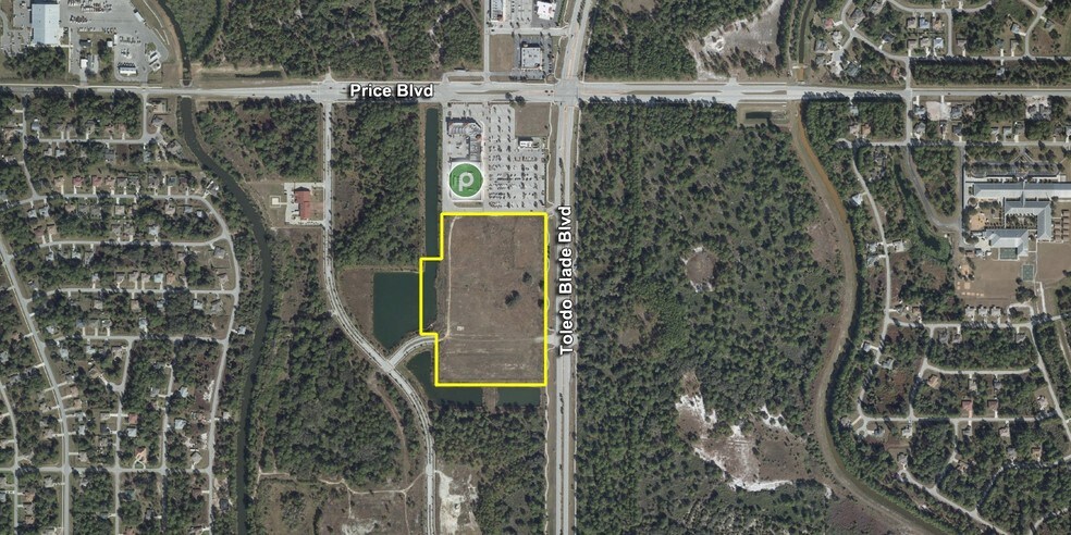 251 Toledo Blade Blvd S, North Port, FL à vendre - Photo du bâtiment - Image 2 de 5