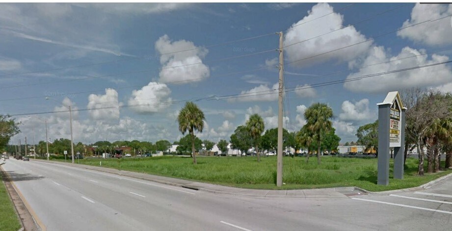 4800 Okeechobee Rd, Fort Pierce, FL à vendre - Photo du bâtiment - Image 3 de 5