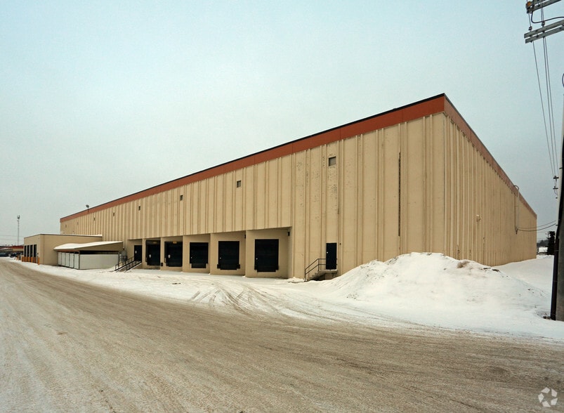 11634 142nd St NW, Edmonton, AB à louer - Photo du bâtiment - Image 2 de 2