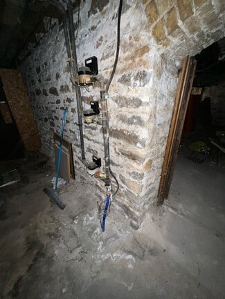 Plus de détails pour 2 Tayco St, Menasha, WI - Multi-résidentiel à vendre