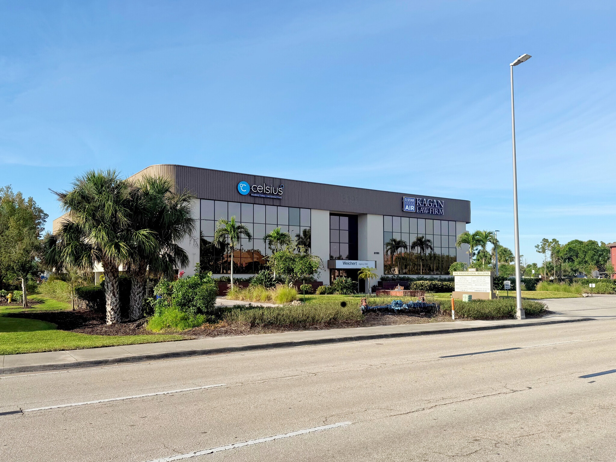 8191 College Pky, Fort Myers, FL for lease Primary Photo- Image 1 of 3