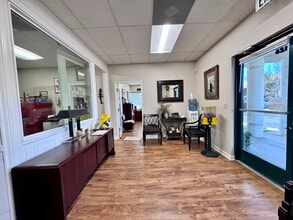 169 Hartnell Ave, Redding, CA à louer Photo intérieure- Image 2 de 9