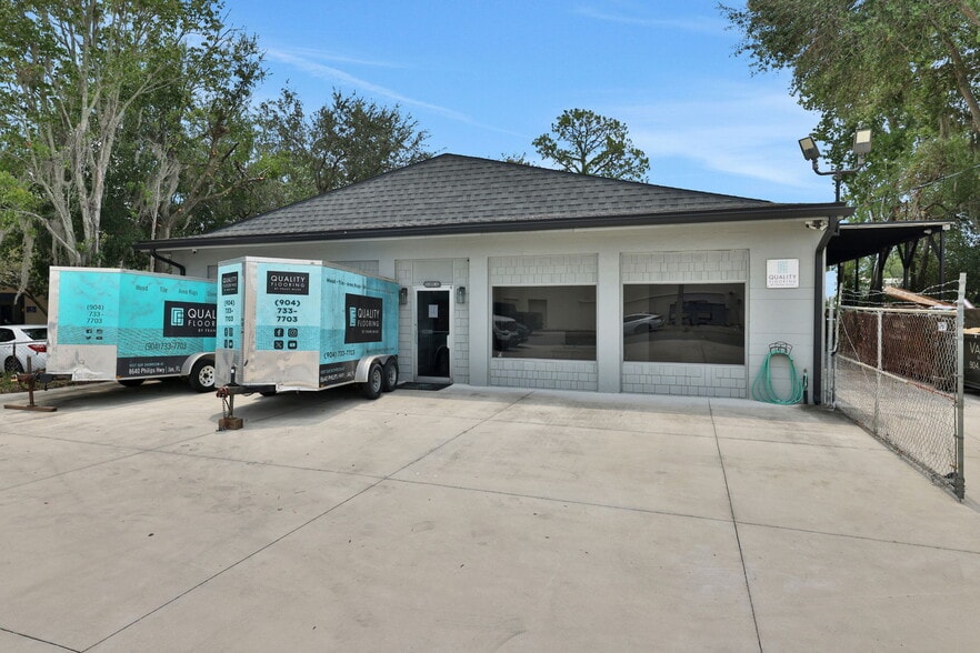 3730 Kori Rd, Jacksonville, FL à vendre - Photo du bâtiment - Image 3 de 17