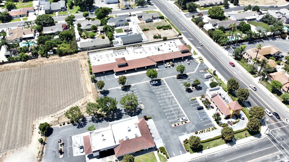 4117-4141 Riverside Dr, Chino, CA for lease - Building Photo - Image 2 of 8