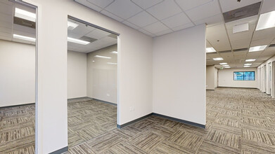 5402-5460 Beaumont Center Blvd, Tampa, FL à louer Num risation 3D de Matterport- Image 1 de 14