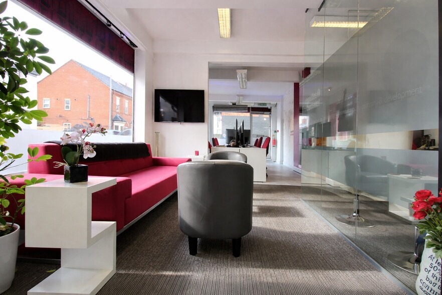 65 High St, Lincoln à louer - Photo du bâtiment - Image 3 de 12