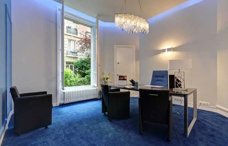 90 Avenue Niel, Paris à vendre - Photo du bâtiment - Image 2 de 12